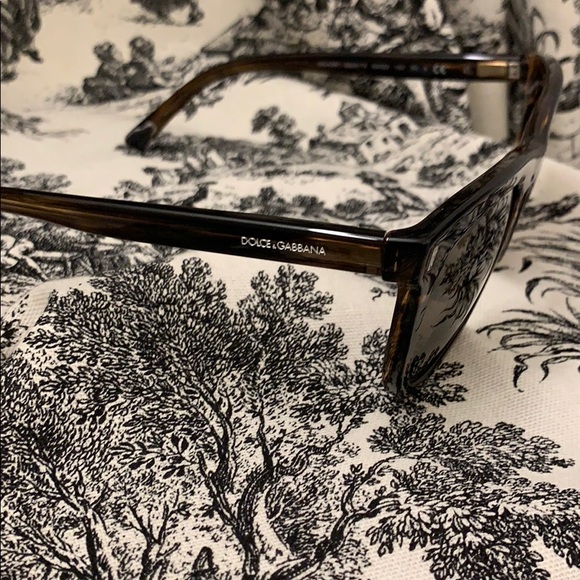 Dolce & Gabbana Sunglasses - Picture 6 of 8